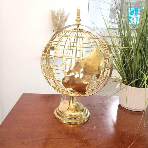 Other - Metal decrative gold globe office decor world traveler